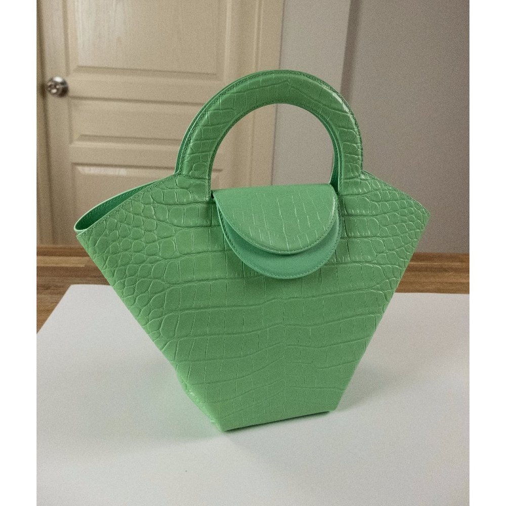 BOTTEGA VENETA Doll green crocodile skin effect calf leather tote hand bag